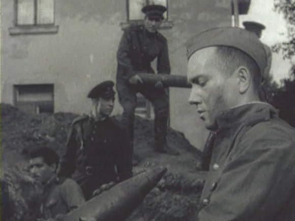 сегодня увольнения не будет фильм 1958. сегодня увольнения не будет 1958. сегодня увольнения не будет фильм. сегодня увольнения не будет куравлев. леонид куравлев сегодня увольнения не будет.